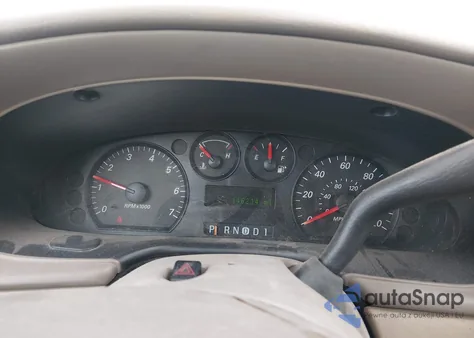 2004 Ford Taurus Lx z USA, uszkodzony, nr VIN 1FAFP52234A213421